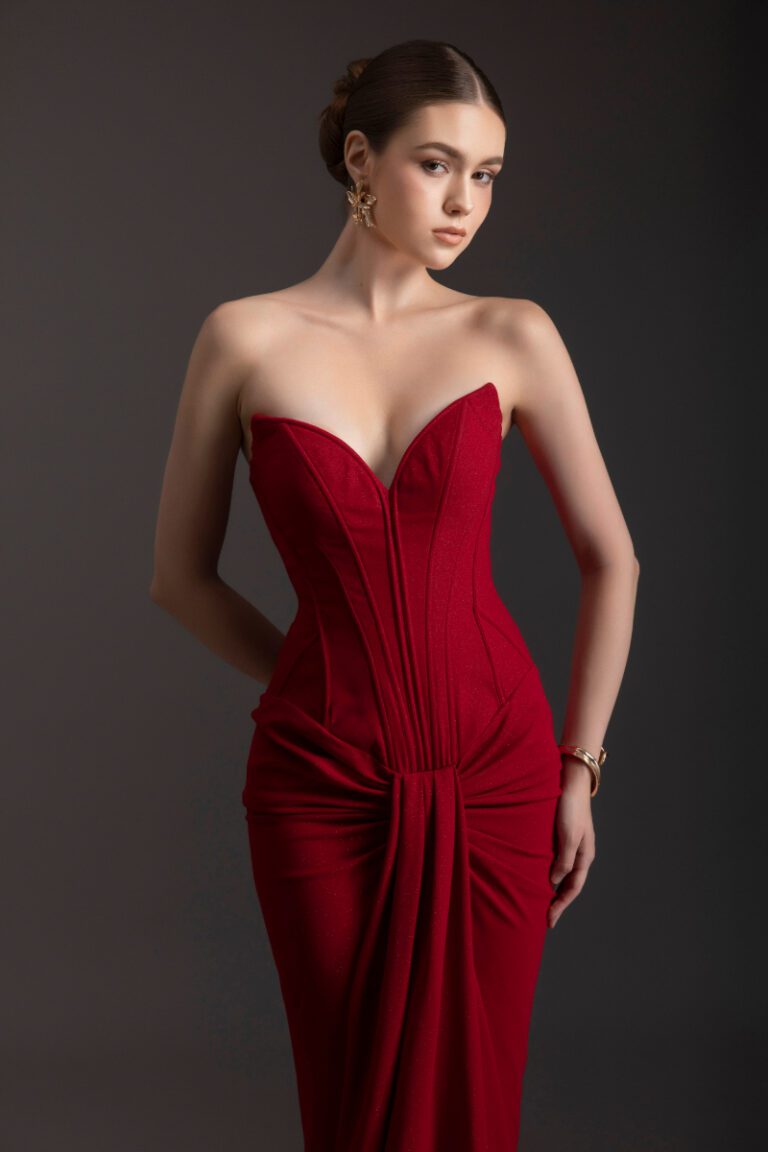 RUBY RAPTURE STRAPLESS DRESS – LE THANH HOA